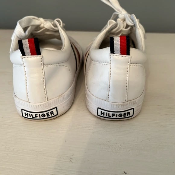 Tommy Hilfiger Twlirean Women’s Sz 9 Race Stripe Manmade Material Sneakers - Picture 3 of 8
